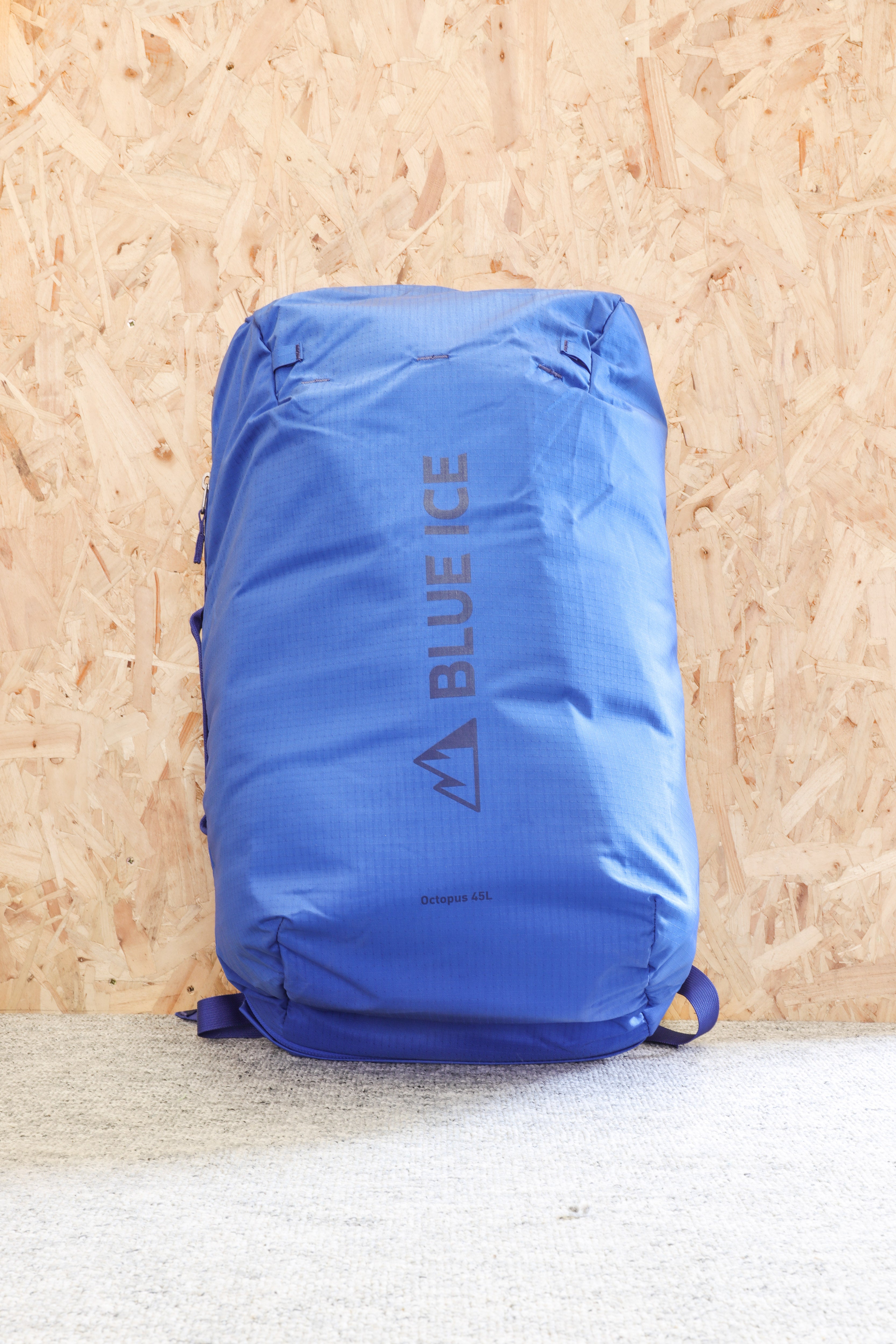 Sustainable and Eco-Friendly Climbing Chalk Bag - SAVER – Blue Ice NA