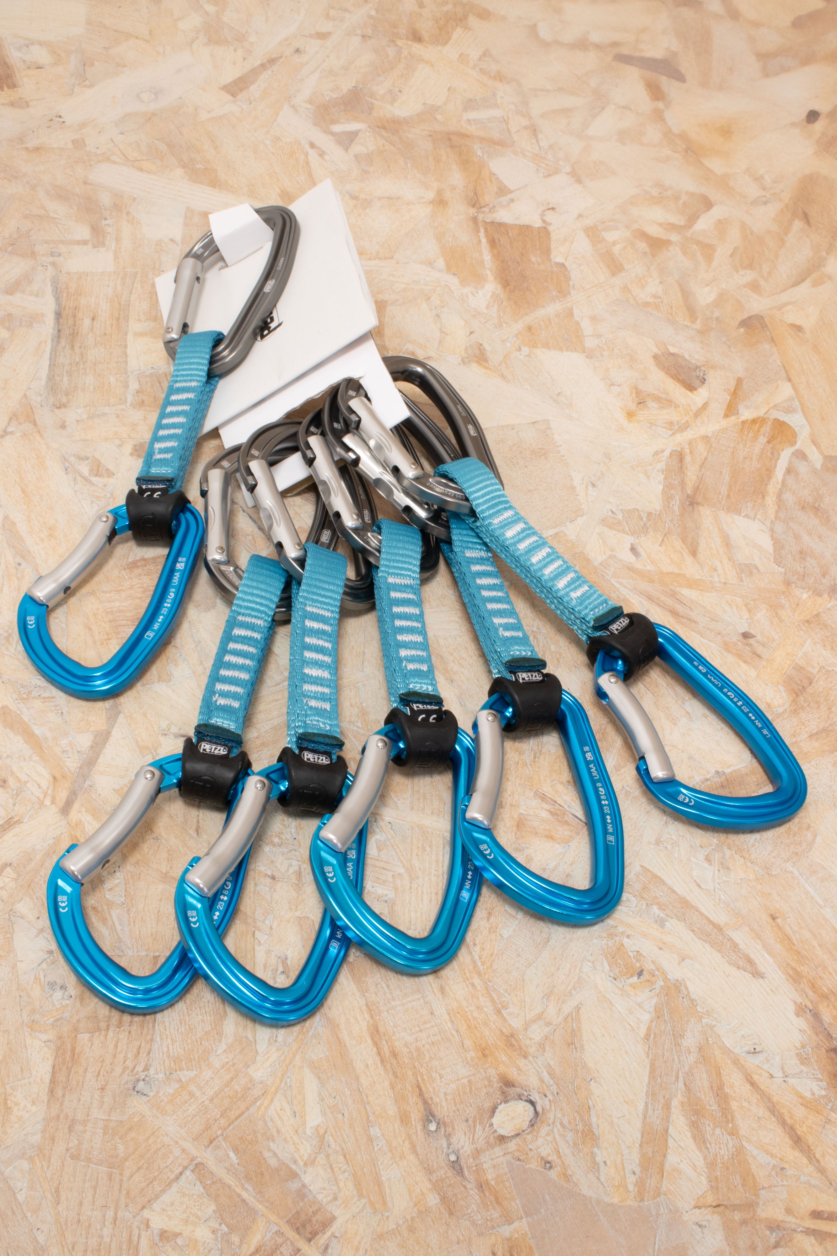 Petzl - Djinn Axess - 6 Pack (2023) – Dick's Climbing