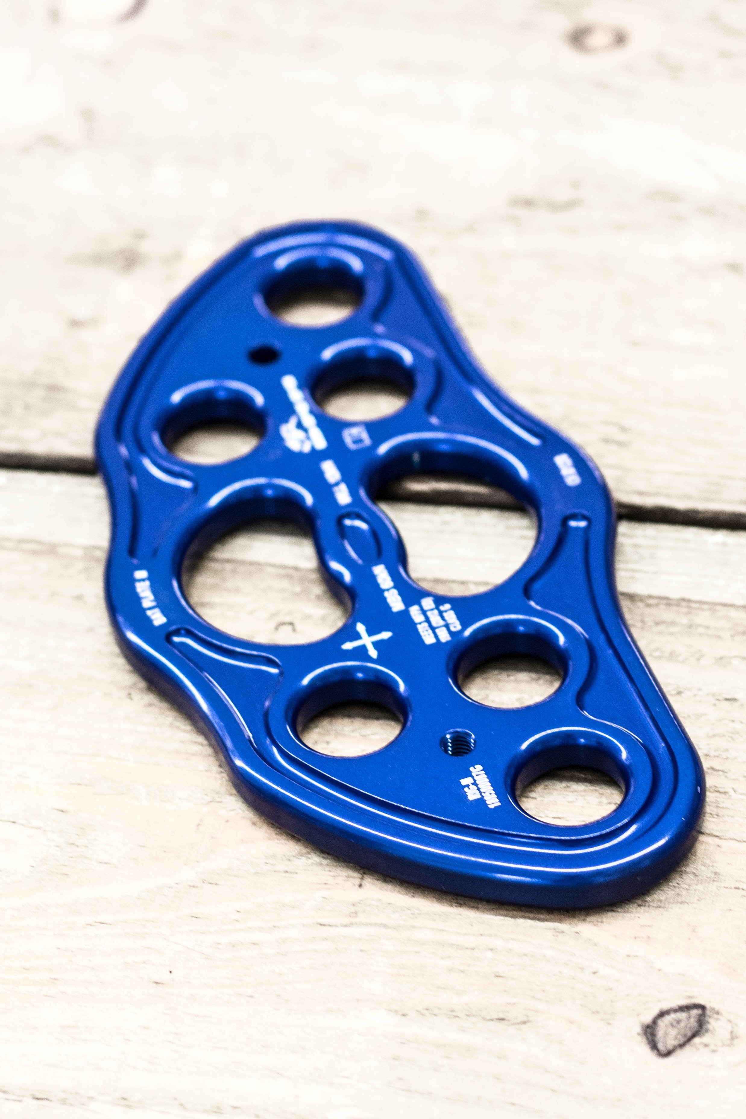 DMM - Bat Rigging Plate – Dick's Climbing